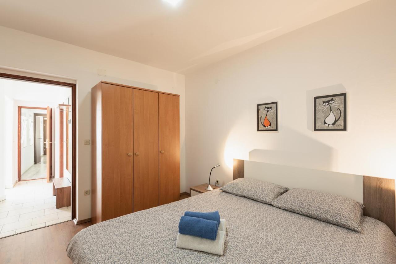 N&t Apartment Pula